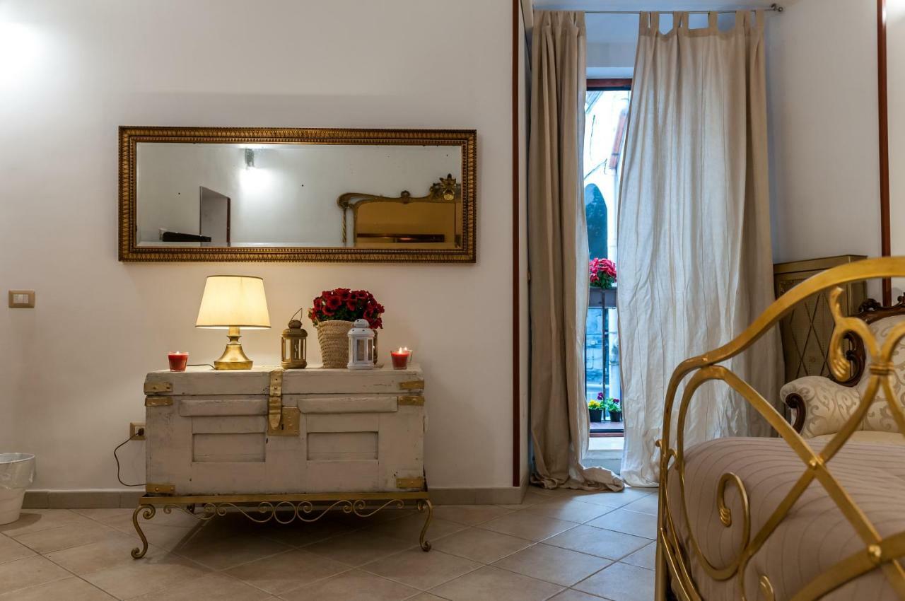 Domus Sanfelice Villa เนเปิลส์ ภายนอก รูปภาพ